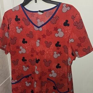 Disney Parks Mickey Mouse Fireworks Scrub Top Red Women’s Medium Pockets